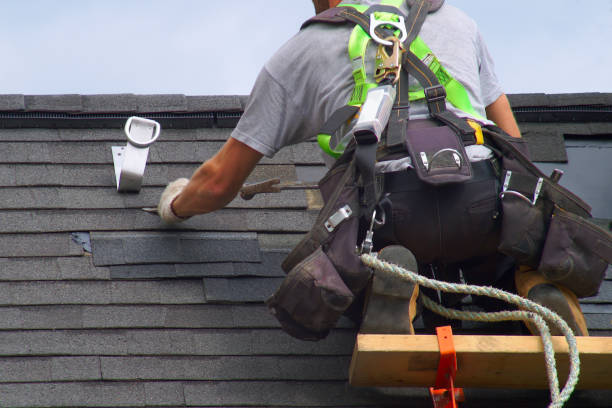 Best Roof Maintenance Services  in Russell, KS